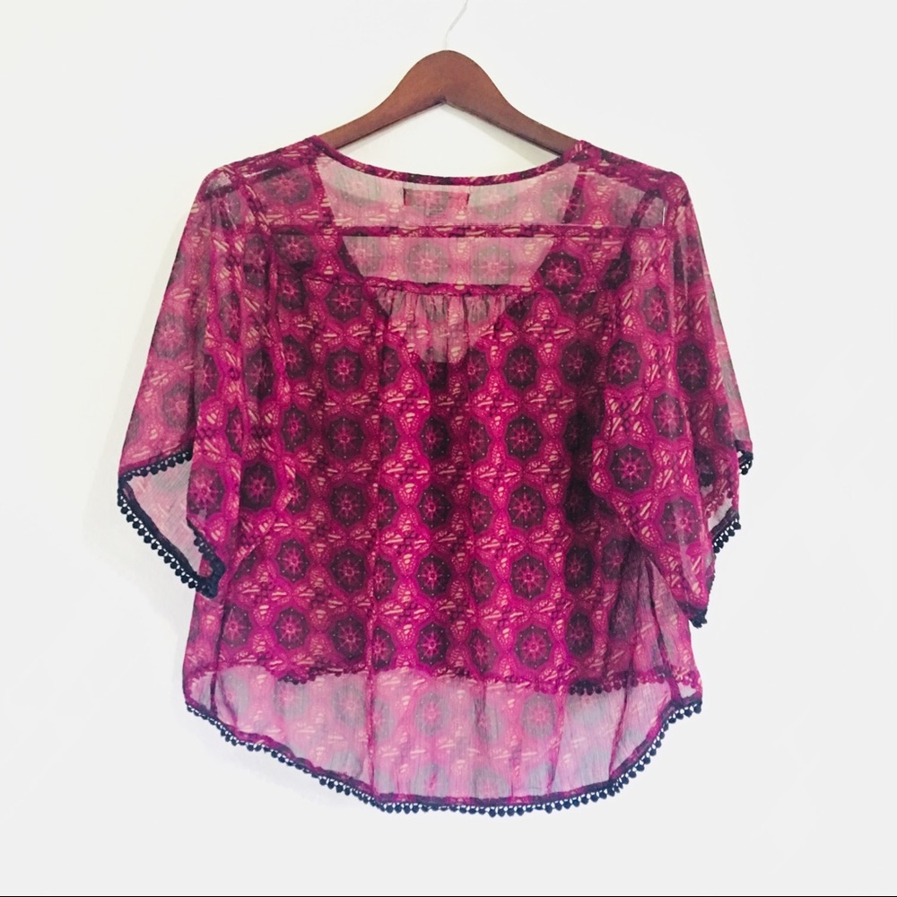 Sheer v-neck loose top